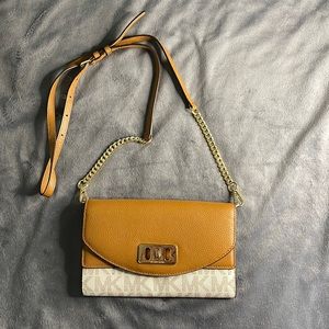 Michael Kors crossbody clutch